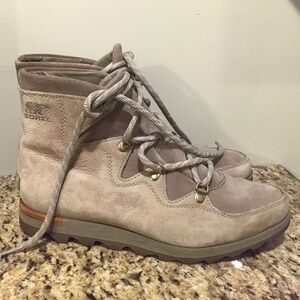 Sorel Alpine Sneakchic leather ankle Boots